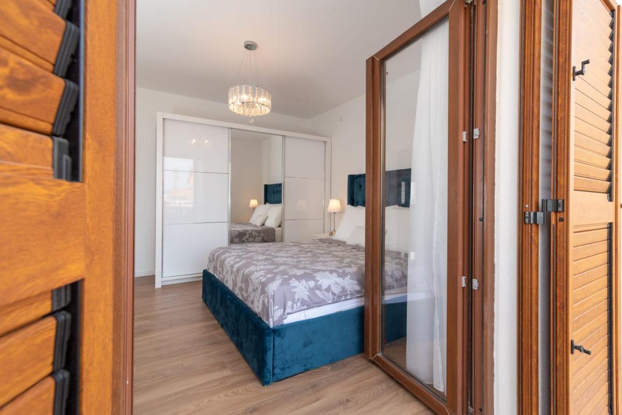 Oleandar Apartman Trogir Kültér fotó
