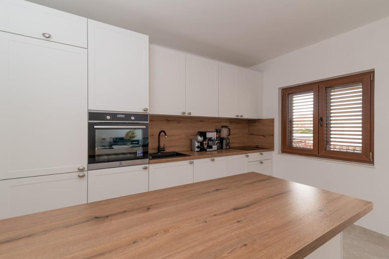 Oleandar Apartman Trogir Kültér fotó