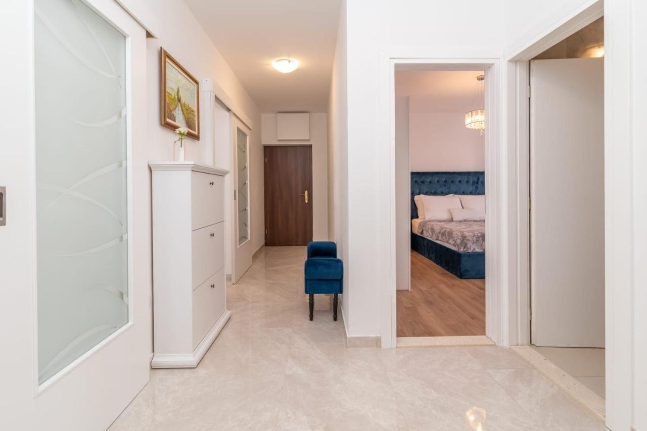 Oleandar Apartman Trogir Kültér fotó
